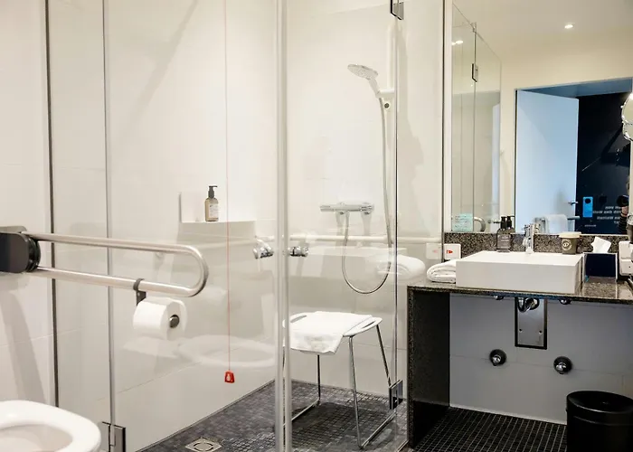 One Westbahnhof 3*