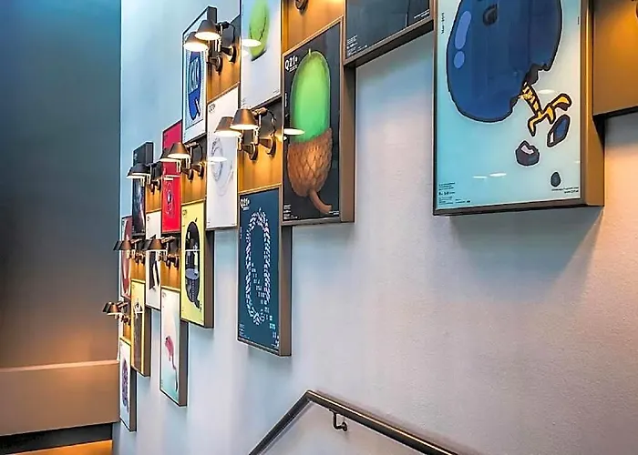 One Wien-westbahnhof 3*